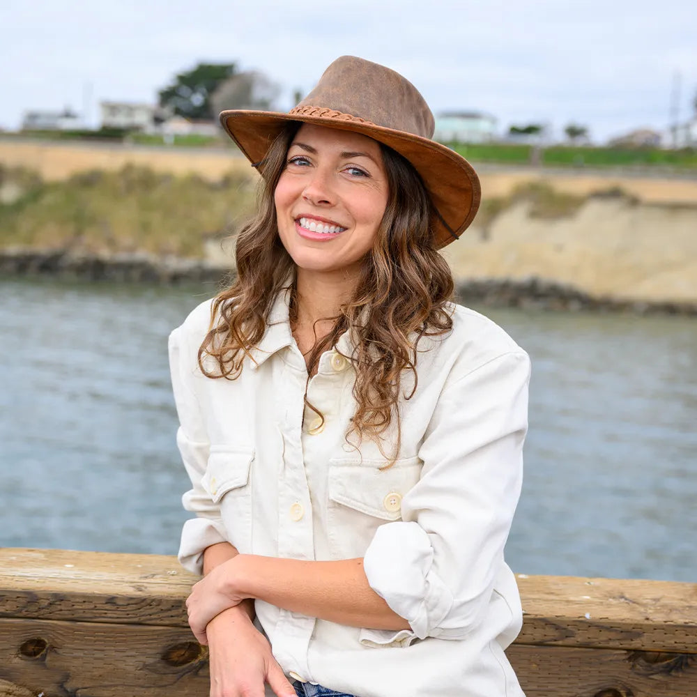 Crusher | Womens Leather Crushable Outback Hat