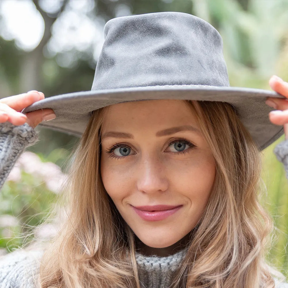 Crusher | Womens Leather Crushable Outback Hat