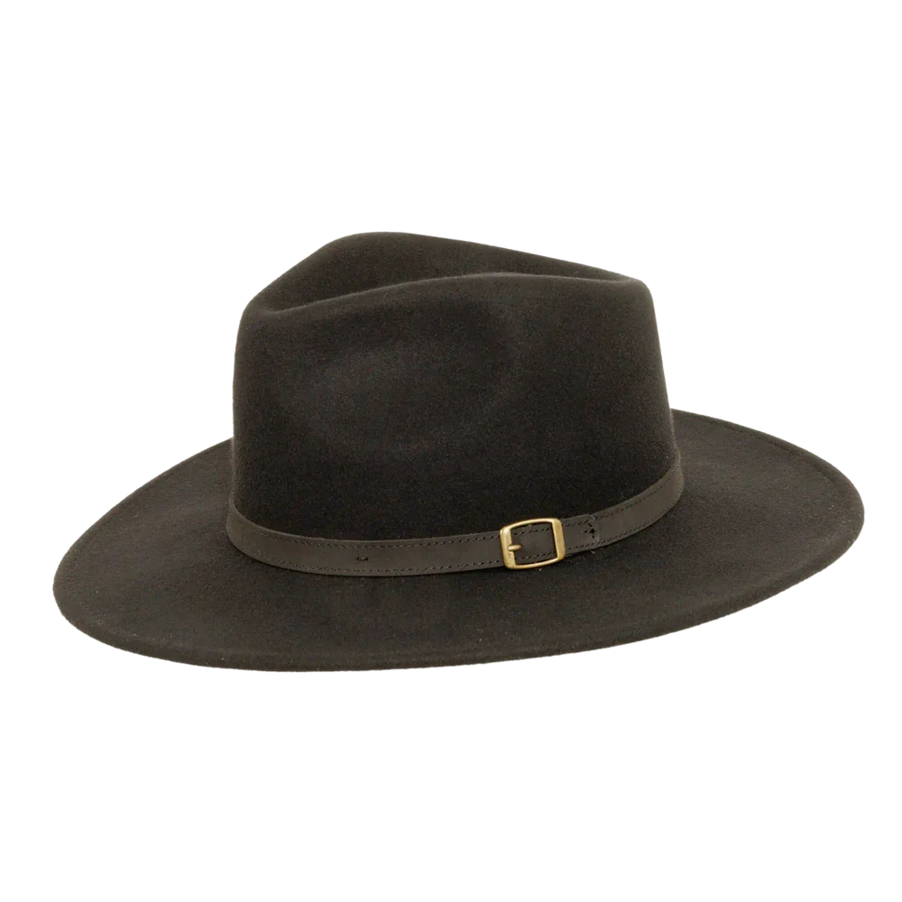 A side angle view of a lassen black outback hat 